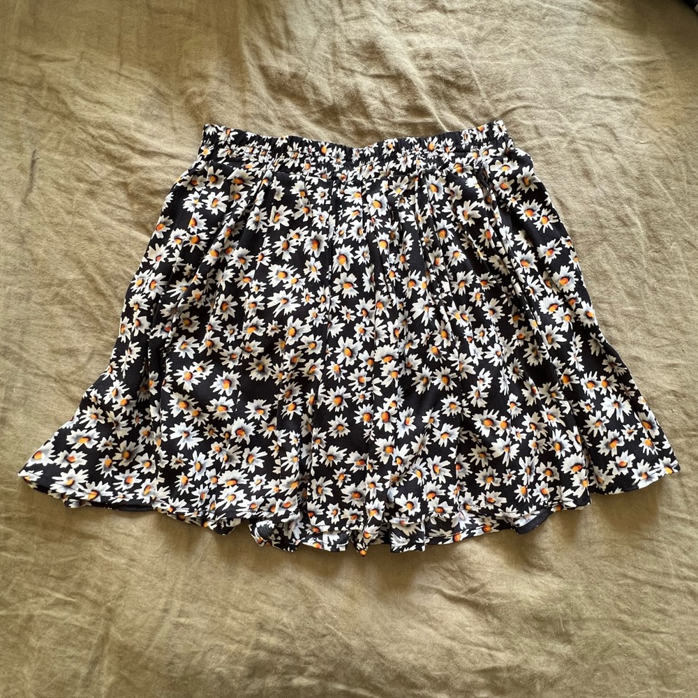 pacsun flowy daisy skirt